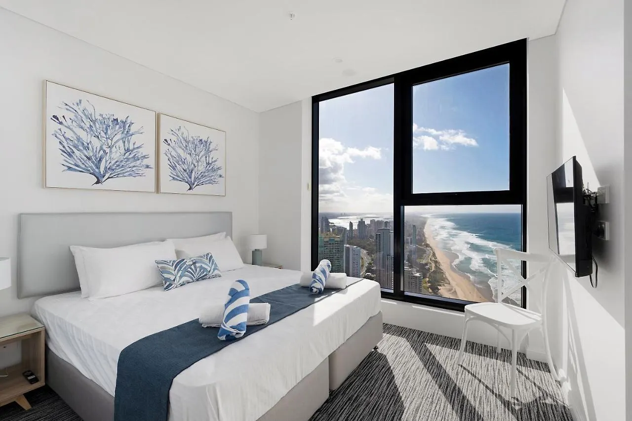 Sea View Beachfront Apartment In Surfers Gold Coast