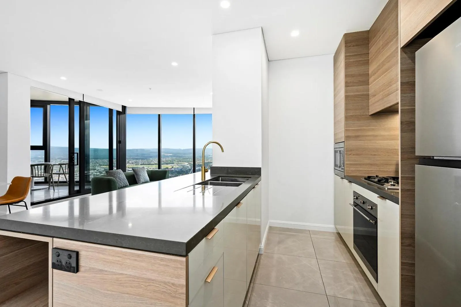 Sea View Beachfront Apartment In Surfers Gold Coast 0*,  Avustralya