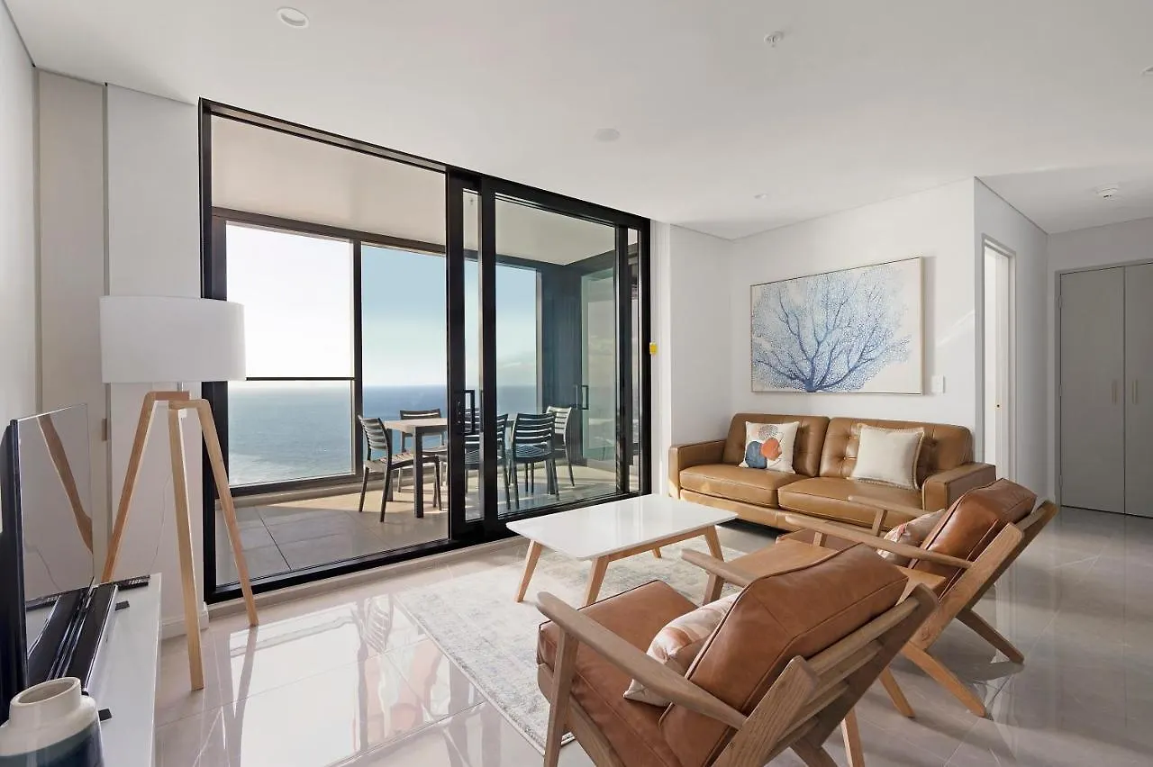 Sea View Beachfront Apartment In Surfers Gold Coast