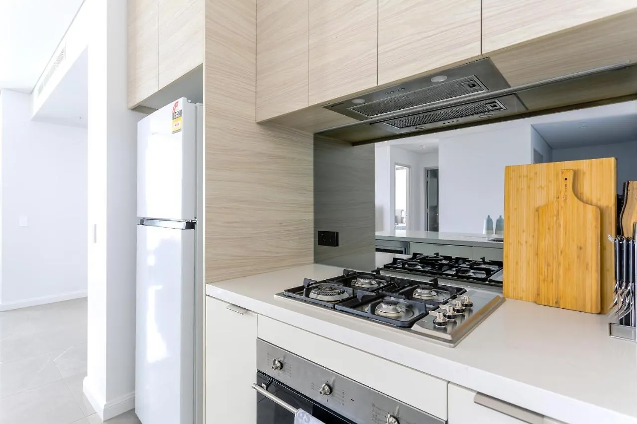 Sea View Beachfront Apartment In Surfers Gold Coast