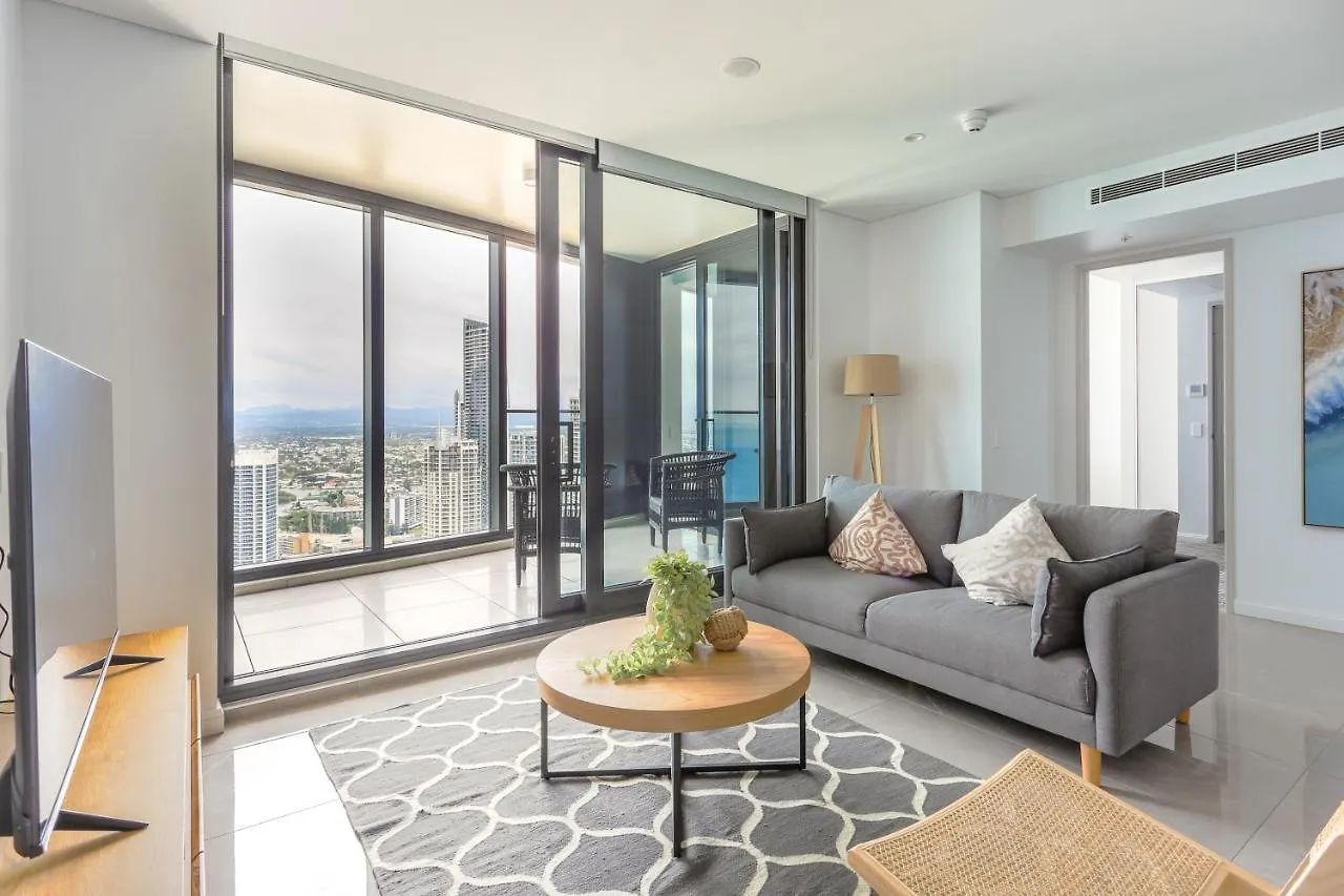 Sea View Beachfront Apartment In Surfers Gold Coast